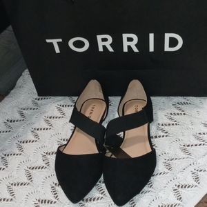 Torrid black flats 8w